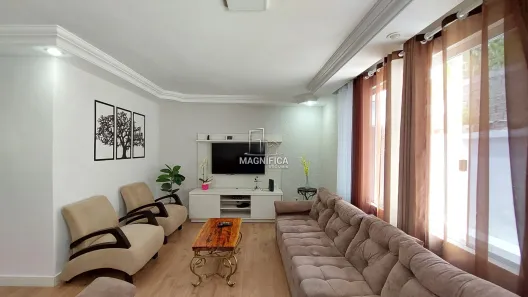 Casa com 4 Quartos à venda, 250m² no Parolin, Curitiba