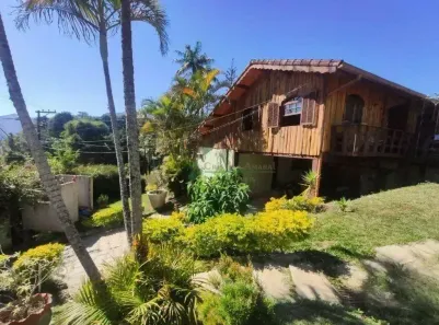 Casa com 6 Quartos à venda, 454m² no Granja Guarani, Teresópolis