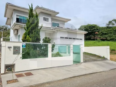 Casa com 3 Quartos à venda, 227m² no Pedra Branca, Palhoça