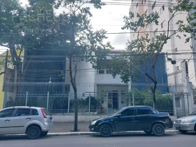 Sobrado à venda, 699m² no Barra Funda, São Paulo