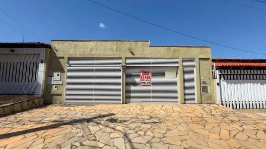 Casa com 5 Quartos à venda, 340m² no Taguatinga Norte, Brasília