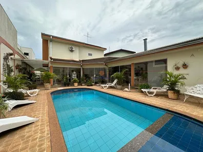 Casa com 3 Quartos à venda, 260m² no Jardim Estoril IV, Bauru