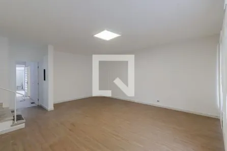 Casa com 7 Quartos à venda, 180m² no Vila Uberabinha, São Paulo