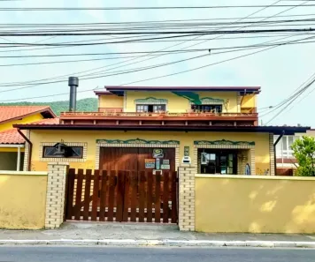 Casa com 4 Quartos à venda, 151m² no Armação do Pântano do Sul, Florianópolis