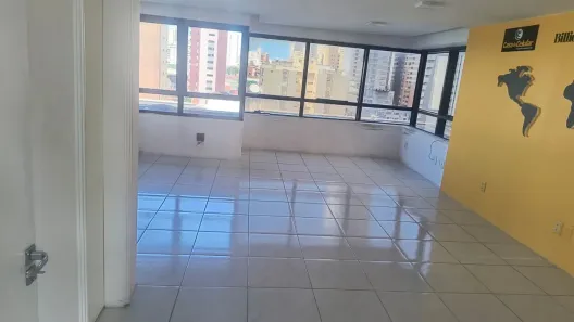 Sala Comercial para venda ou aluguel, 36m² no Meireles, Fortaleza