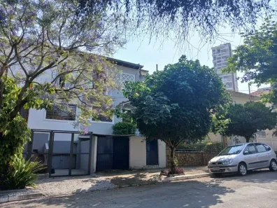 Casa com 2 Quartos para alugar, 208m² no Aclimação, São Paulo