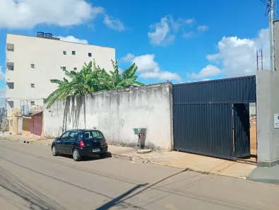 Casa com 3 Quartos à venda, 92m² no Vila São José, Brasília
