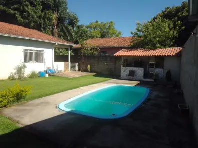 Fazenda/Sítio com 3 Quartos à venda, 200m² no Centro, Paraisópolis