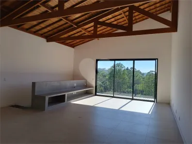 Casa de Condomínio com 3 Quartos para venda ou aluguel, 280m² no Taipas De Pedras (Mailasqui), São Roque