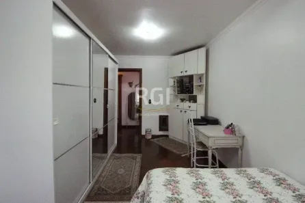 Casa com 3 Quartos à venda, 350m² no Bela Vista, Porto Alegre