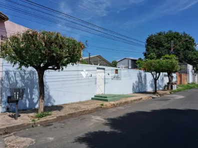 Imóvel Comercial com 9 Quartos para alugar, 400m² no São João, Teresina