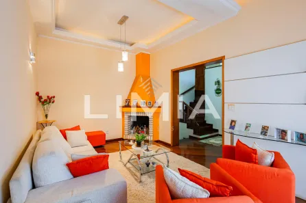 Casa com 3 Quartos à venda, 181m² no Jardim Itu, Porto Alegre