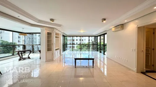Apartamento com 3 Quartos à venda, 230m² no Centro, Florianópolis