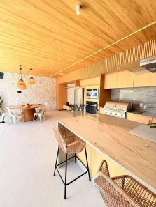 Casa com 6 Quartos à venda, 828m² no Camboinhas, Niterói