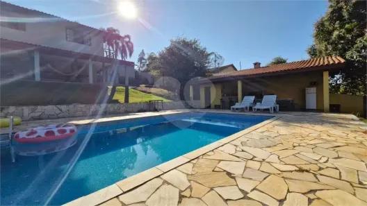 Fazenda/Sítio com 3 Quartos à venda, 168m² no Jardim Estância Brasil, Atibaia