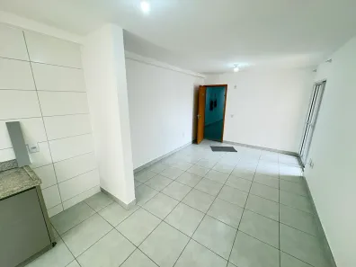 Apartamento com 2 Quartos para alugar, 52m² no Jardim Mariliza, Goiânia