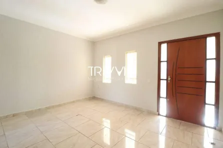 Casa com 3 Quartos para alugar, 160m² no Jardim Patrícia, Uberlândia