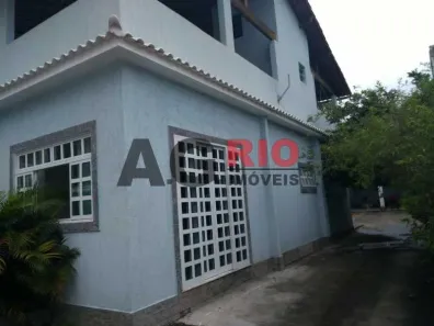 Casa com 3 Quartos à venda, 137m² no Jardim Sulacap, Rio de Janeiro