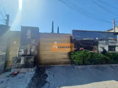 Sobrado com 3 Quartos à venda, 240m² no Vila Maria de Maggi, Suzano