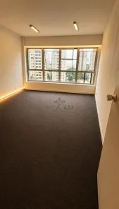 Sala Comercial à venda, 35m² no Centro, São José dos Campos