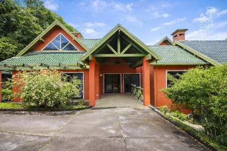 Fazenda/Sítio com 4 Quartos à venda, 800m² no Guarani, Colombo