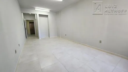 Ponto Comercial à venda, 30m² no Centro, Florianópolis