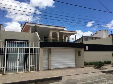 Casa com 5 Quartos à venda, 320m² no Mondubim, Fortaleza