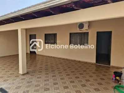 Casa com 3 Quartos à venda, 145m² no Nova Uberlândia, Uberlândia