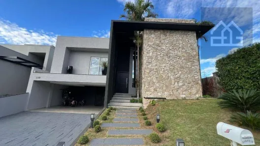 Casa de Condomínio com 4 Quartos à venda, 374m² no FAG, Cascavel