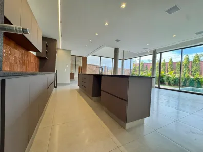 Sobrado com 4 Quartos à venda, 292m² no Jardins Capri, Senador Canedo