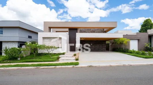 Casa de Condomínio com 4 Quartos à venda, 351m² no Jardins Milão, Goiânia