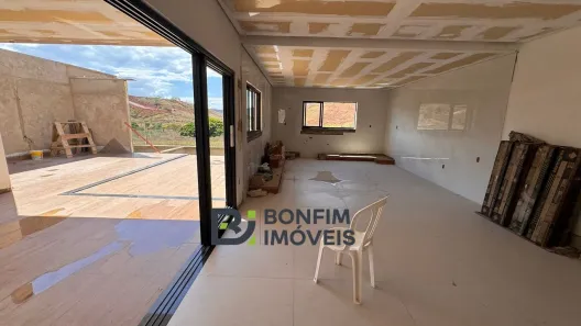 Casa com 4 Quartos à venda, 335m² no Morada do Vale III, Governador Valadares