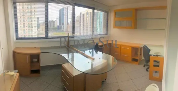 Sala Comercial para alugar, 32m² no Santo Amaro, São Paulo