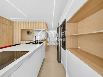 Apartamento com 3 Quartos para alugar, 82m² no Cabeçudas, Itajaí