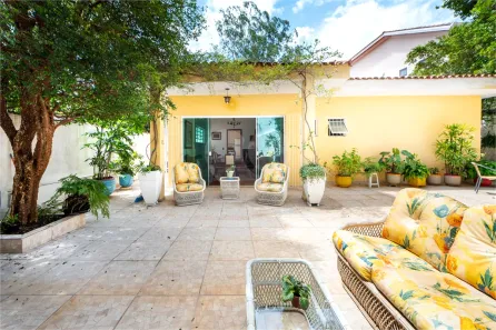 Casa com 4 Quartos à venda, 245m² no Jardim Marajoara, São Paulo