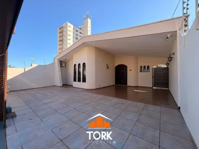 Casa com 3 Quartos à venda, 200m² no Jardim Aviação, Presidente Prudente