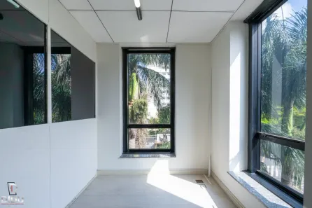 Sala Comercial à venda, 37m² no Jardim Londrina, São Paulo