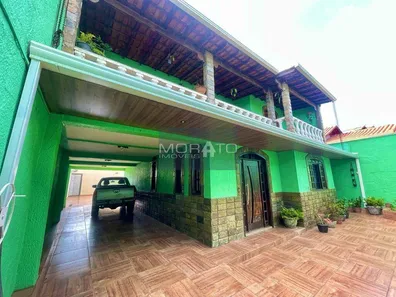 Casa com 3 Quartos à venda, 325m² no Riacho III, Betim