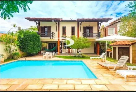 Casa com 3 Quartos à venda, 300m² no Camboinhas, Niterói
