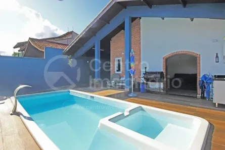Casa com 4 Quartos à venda, 141m² no Parque Balneario Oasis, Peruíbe