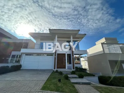 Casa com 3 Quartos para alugar, 318m² no Pedra Branca, Palhoça