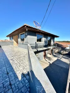 Sobrado com 5 Quartos à venda, 160m² no Chapada, Ponta Grossa