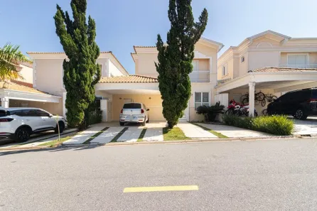 Sobrado com 4 Quartos para alugar, 240m² no Tamboré, Santana de Parnaíba