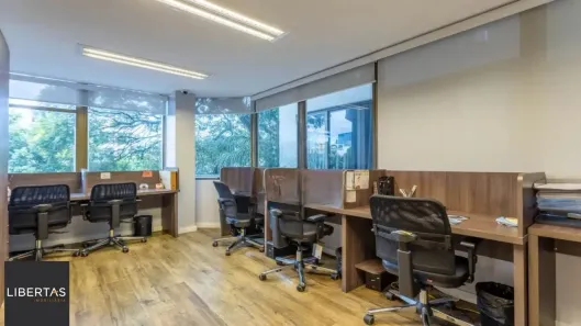 Galpão/Depósito/Armazém com 10 Quartos à venda, 238m² no Santana, Porto Alegre