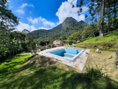 Fazenda/Sítio com 4 Quartos à venda, 295m² no Vargem Grande, Teresópolis