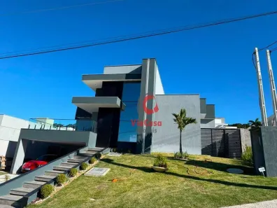 Casa de Condomínio com 4 Quartos à venda, 245m² no Extensão do Bosque, Rio das Ostras