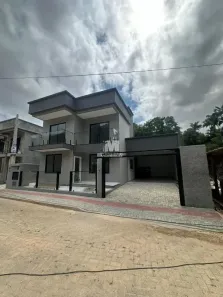 Casa com 3 Quartos à venda, 163m² no Nova Brasília, Brusque