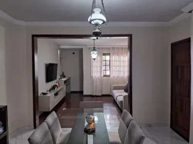 Casa com 3 Quartos à venda, 210m² no Castelo, Belo Horizonte