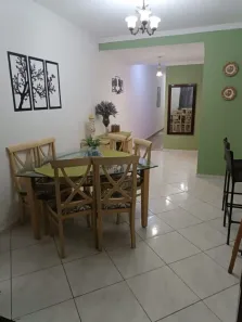 Sobrado com 4 Quartos à venda, 156m² no Jardim Santa Maria, Jacareí