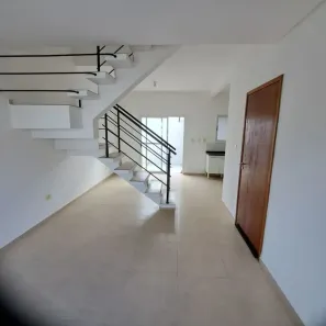 Casa com 2 Quartos para alugar, 84m² no Chácaras São José, São José dos Campos